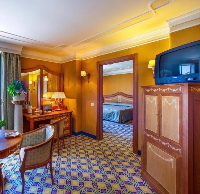 Grand Hotel La Pace (Adults Only) Сант'Анджелло Экстерьер фото
