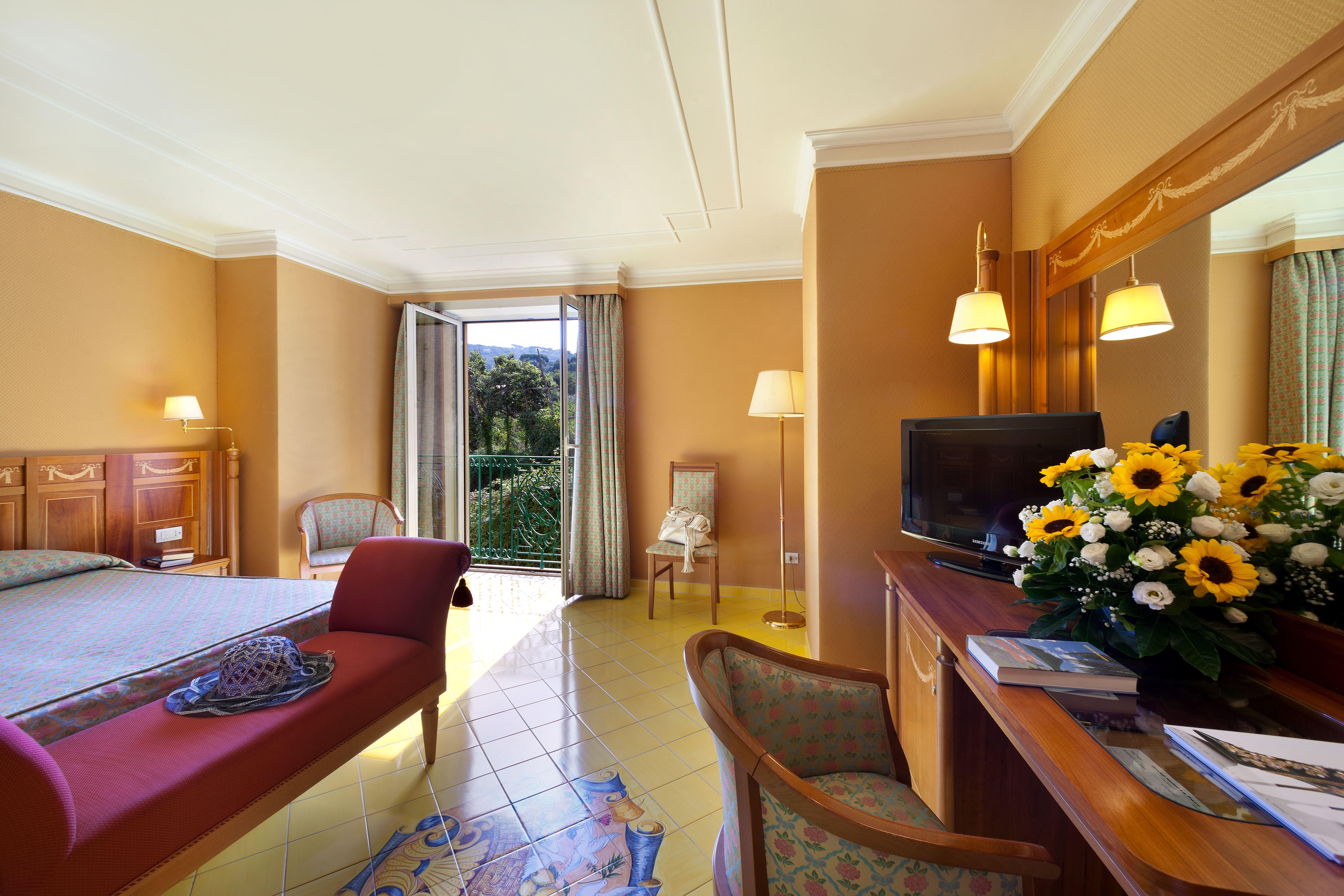 Grand Hotel La Pace (Adults Only) Сант'Анджелло Экстерьер фото