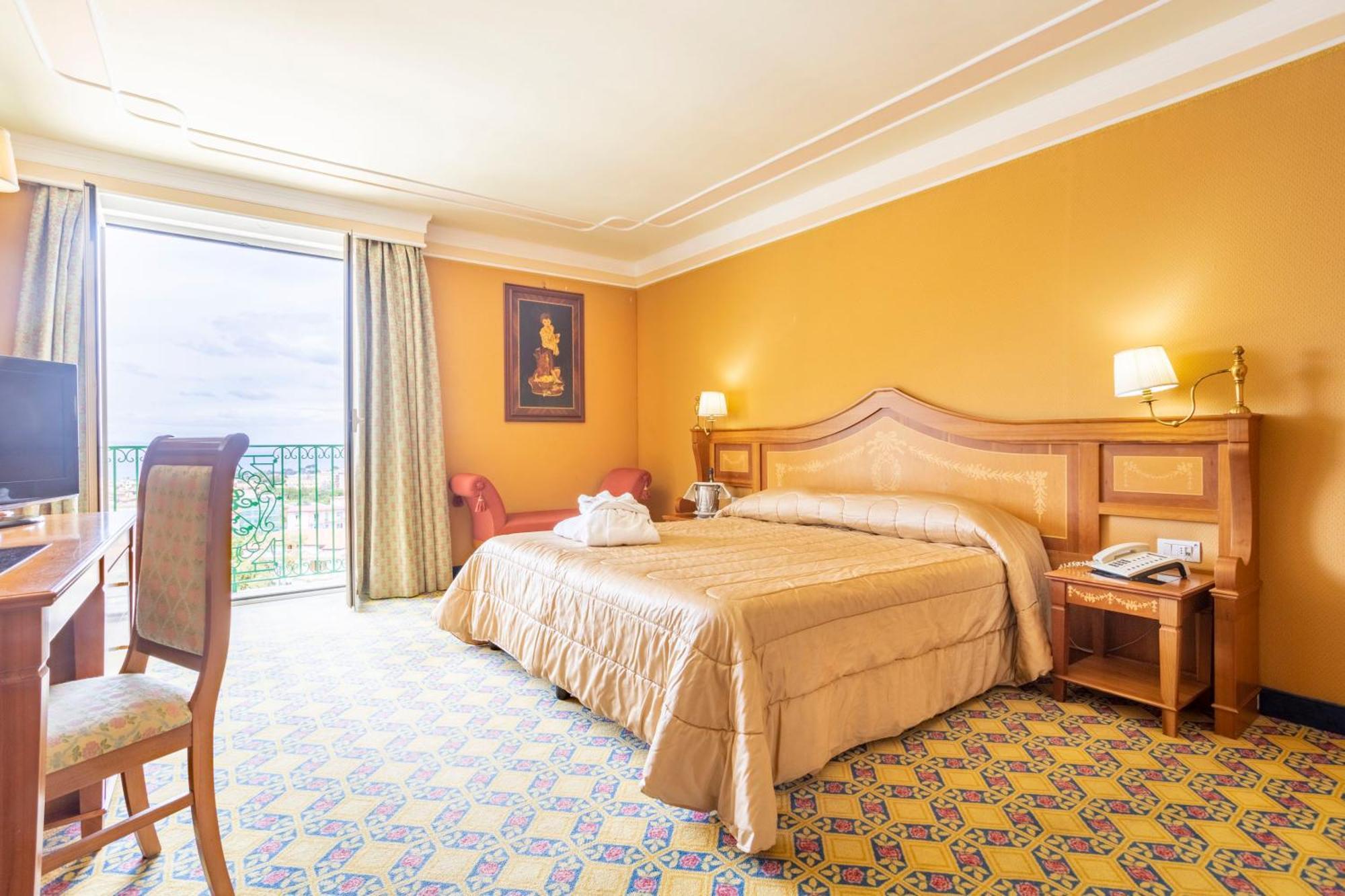Grand Hotel La Pace (Adults Only) Сант'Анджелло Экстерьер фото
