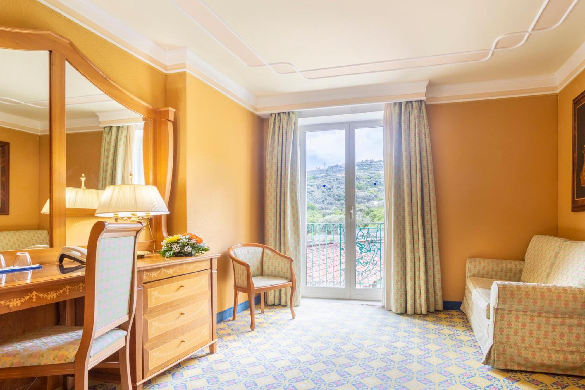 Grand Hotel La Pace (Adults Only) Сант'Анджелло Экстерьер фото