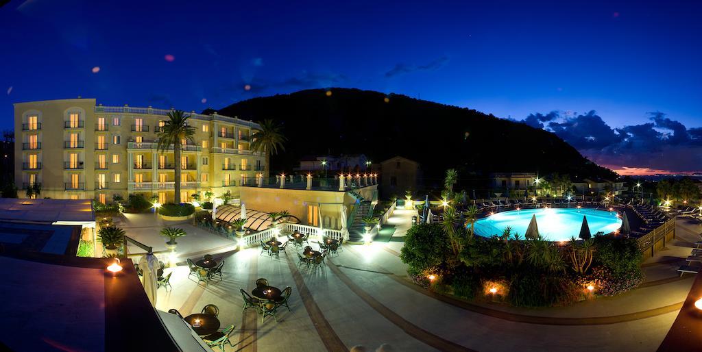 Grand Hotel La Pace (Adults Only) Сант'Анджелло Экстерьер фото
